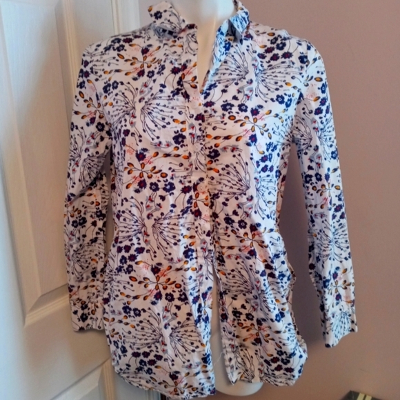 Tulip floral tunic button down blouse - Picture 2 of 5